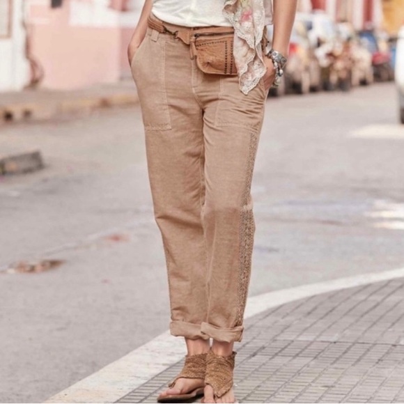 Sundance Pants - Sundance taupe side crochet lace detail linen blend pants size 6
